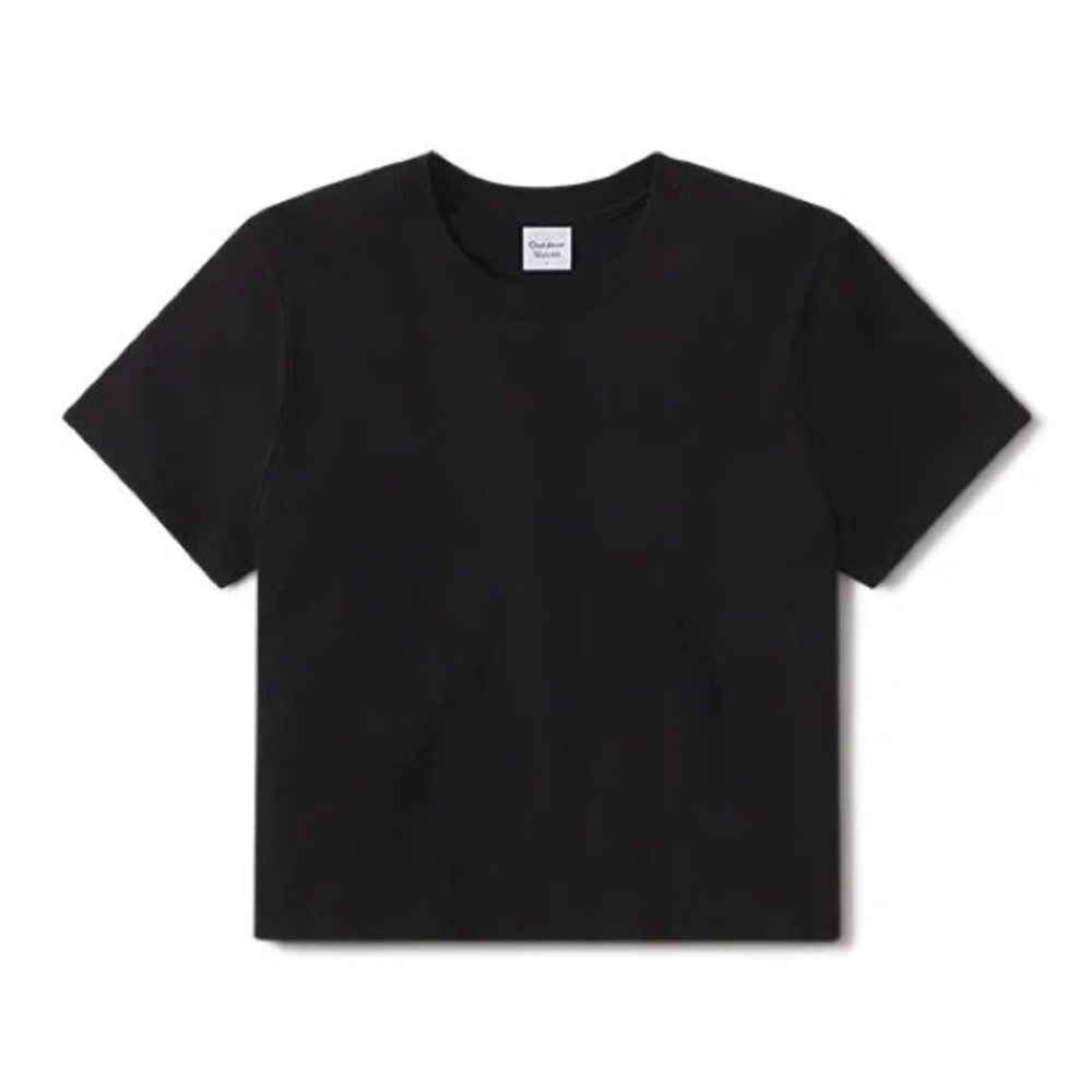 🌟- NWOT Sold out Everyday Shortsleeve by Outdoor Voices